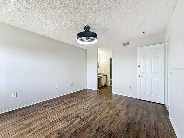 2400 FEATHER SOUND DRIVE 933, Clearwater, FL 33762