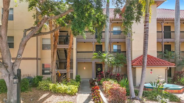 2400 FEATHER SOUND DRIVE 933, Clearwater, FL 33762