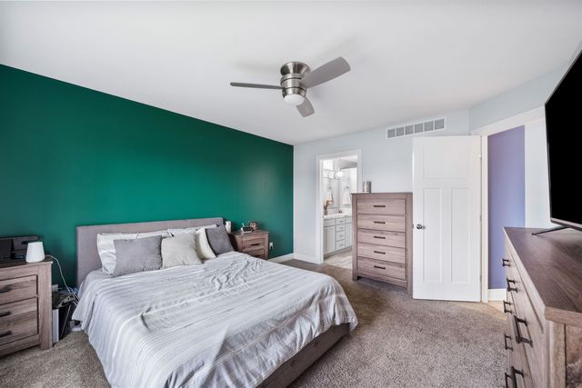 1902 E Highridge St, Park City, KS 67219