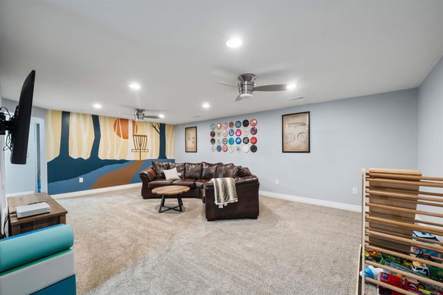 1902 E Highridge St, Park City, KS 67219