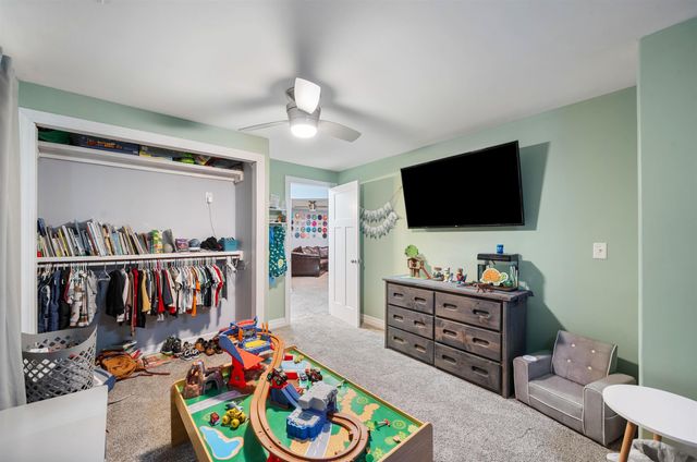 1902 E Highridge St, Park City, KS 67219