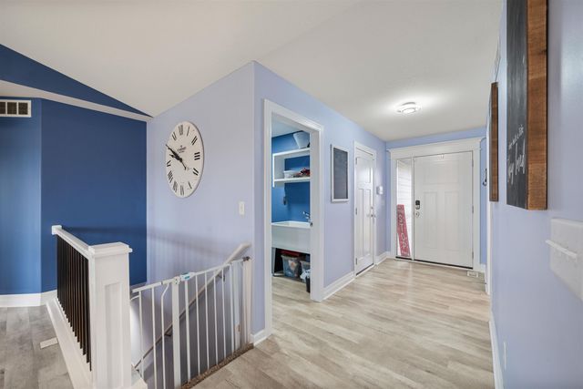 1902 E Highridge St, Park City, KS 67219