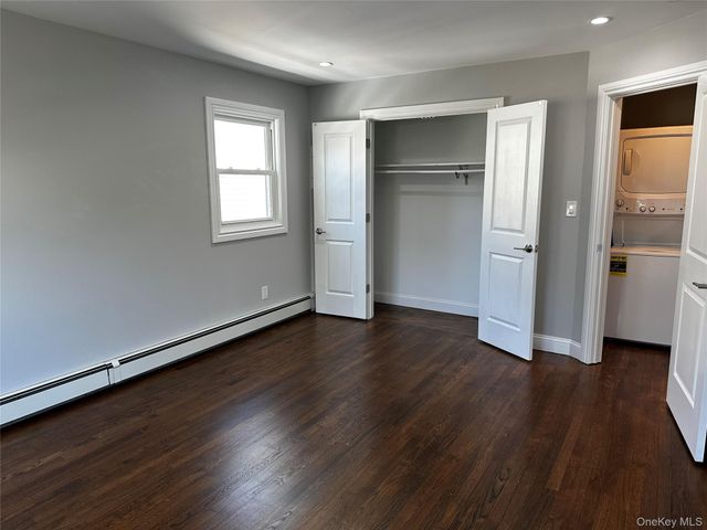 56 Marwood Road N 2nd Fl, Port Washington, NY 11050