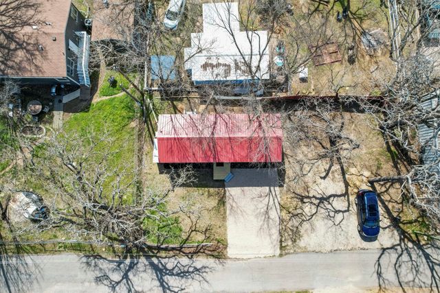88 Live Oak Street, Alvarado, TX 76009