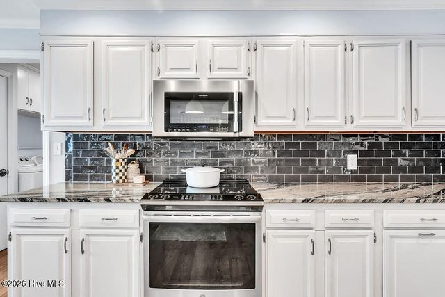207 River Drive, Southport, NC 28461