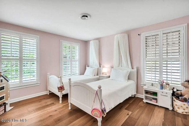 207 River Drive, Southport, NC 28461