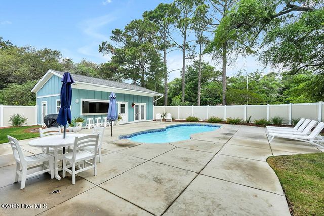 207 River Drive, Southport, NC 28461