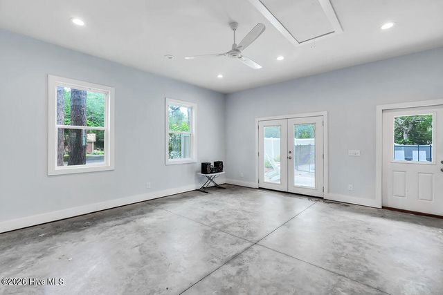 207 River Drive, Southport, NC 28461