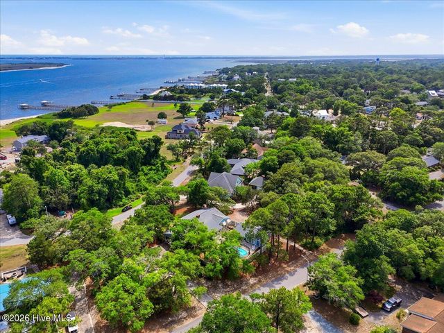 207 River Drive, Southport, NC 28461