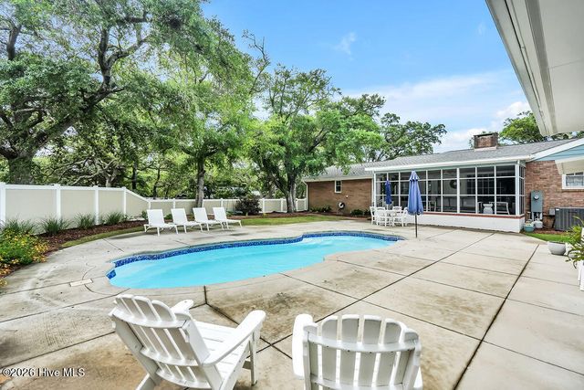 207 River Drive, Southport, NC 28461