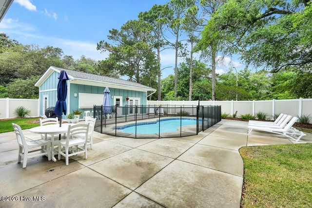 207 River Drive, Southport, NC 28461