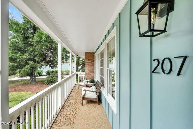 207 River Drive, Southport, NC 28461