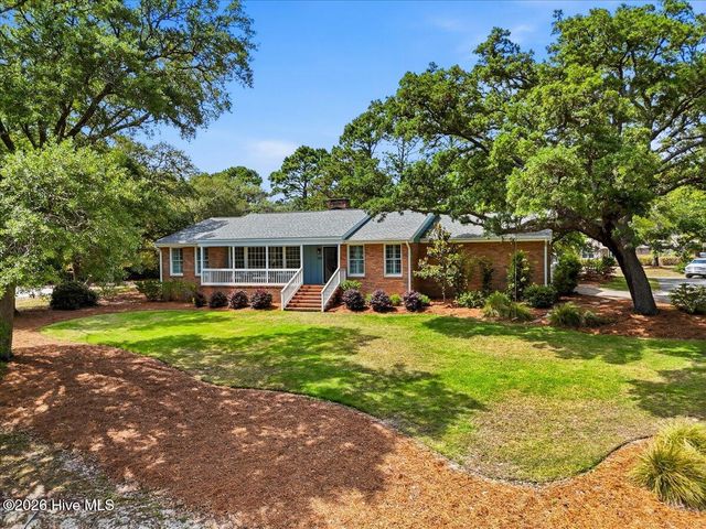 207 River Drive, Southport, NC 28461