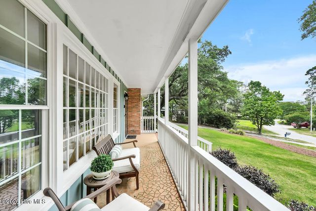 207 River Drive, Southport, NC 28461