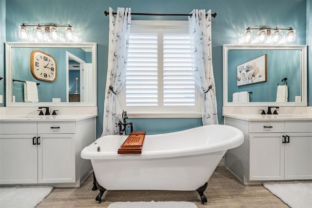 28700 CORBARA PLACE, Wesley Chapel, FL 33543