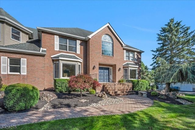 25 Solomon Dr, Bridgewater Twp., NJ 08807