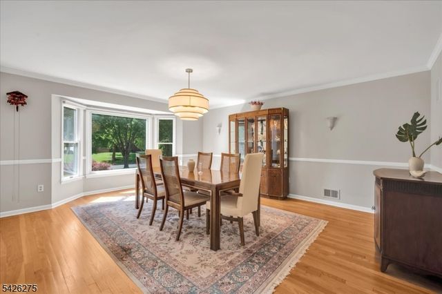 25 Solomon Dr, Bridgewater Twp., NJ 08807