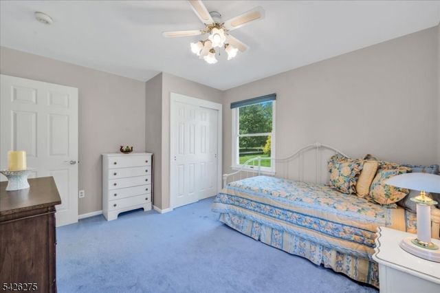 25 Solomon Dr, Bridgewater Twp., NJ 08807