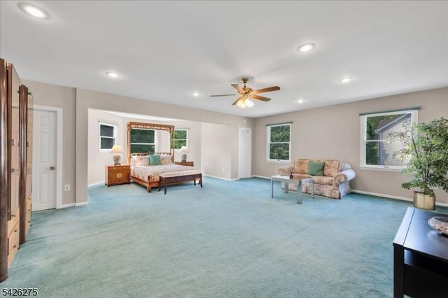 25 Solomon Dr, Bridgewater Twp., NJ 08807