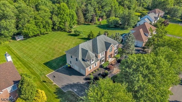 25 Solomon Dr, Bridgewater Twp., NJ 08807