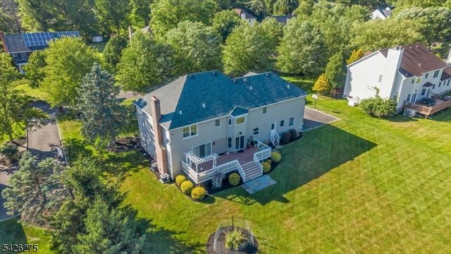 25 Solomon Dr, Bridgewater Twp., NJ 08807