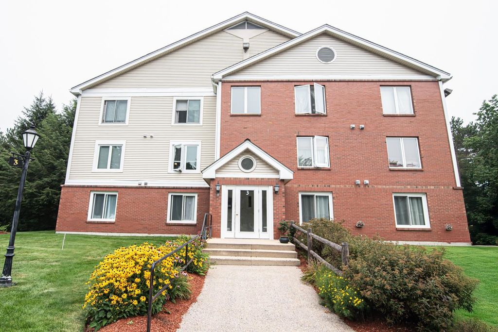 3 Timberwood Dr Unit 305, Goffstown, NH 03045