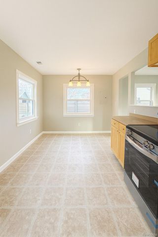 7276 Andersonville Road, Independence Charter Township, MI 48346