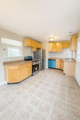 7276 Andersonville Road, Independence Charter Township, MI 48346