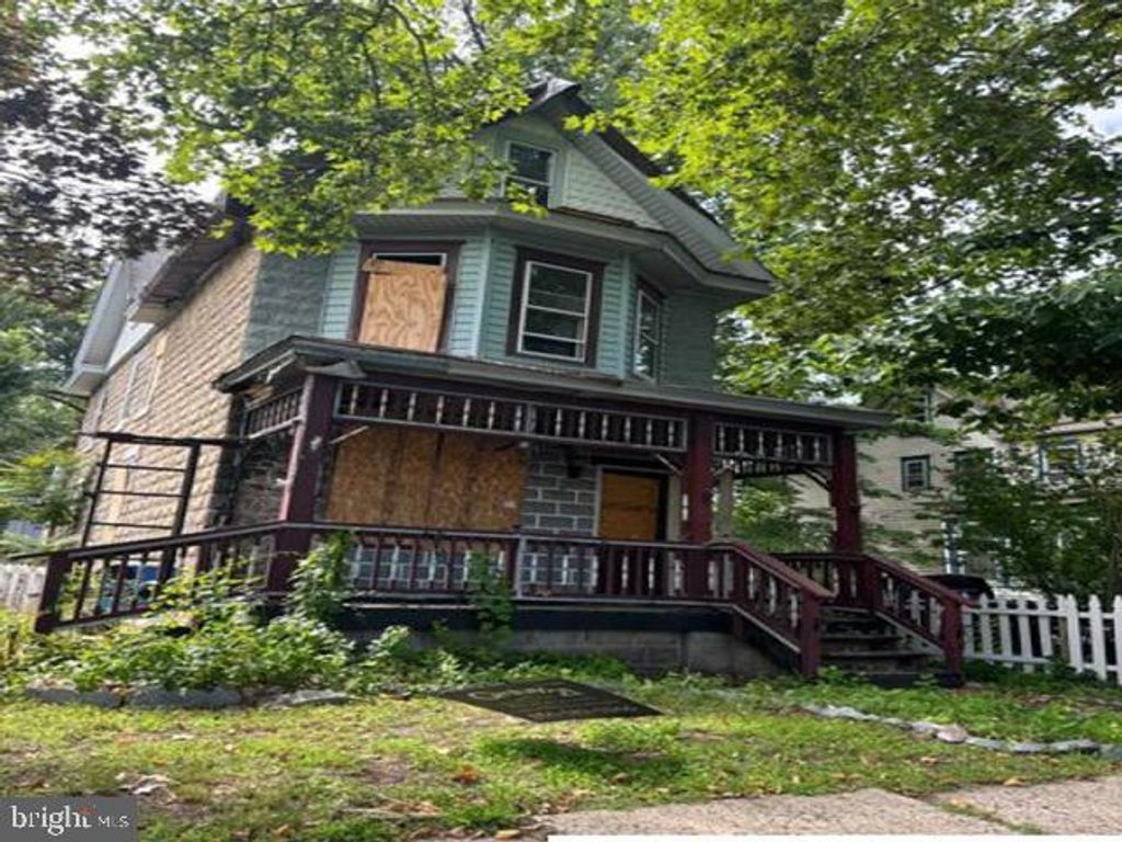 608 DELSEA DR, Westville, NJ 08093