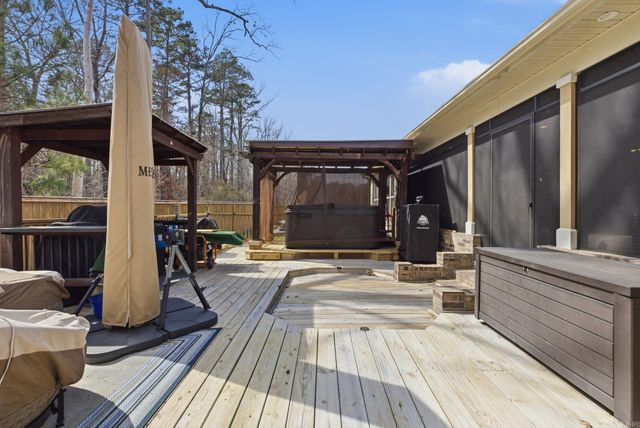 1101 Evening Sunset Circle, Redfield, AR 72132