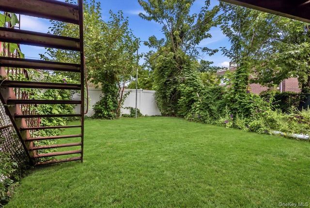 80-09 30th Avenue, Jackson Heights, NY 11370