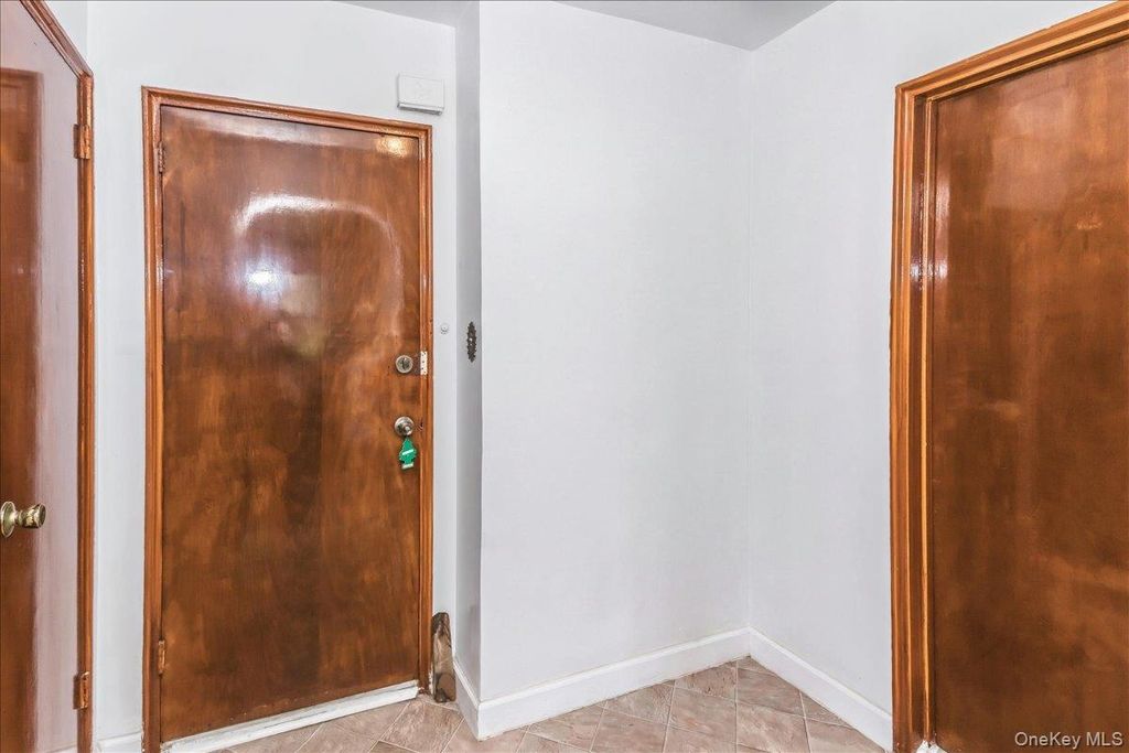 80-09 30th Avenue, Jackson Heights, NY 11370 — photo 4