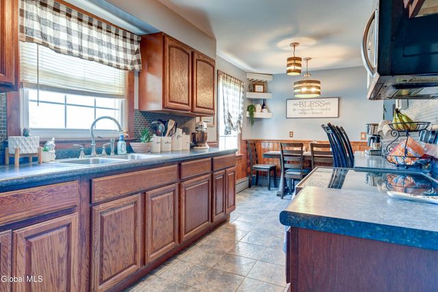 39 Julia Street, Amsterdam, NY 12010