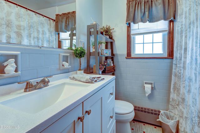 39 Julia Street, Amsterdam, NY 12010