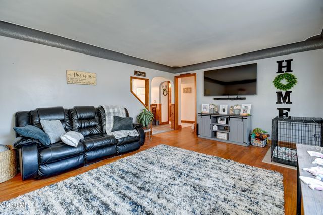 39 Julia Street, Amsterdam, NY 12010