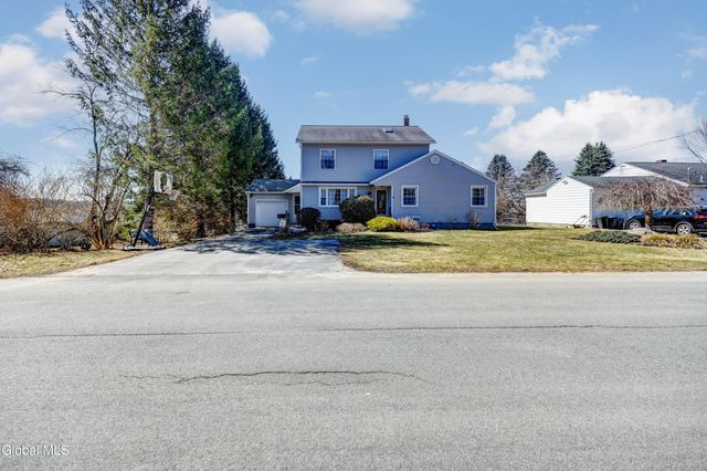 39 Julia Street, Amsterdam, NY 12010