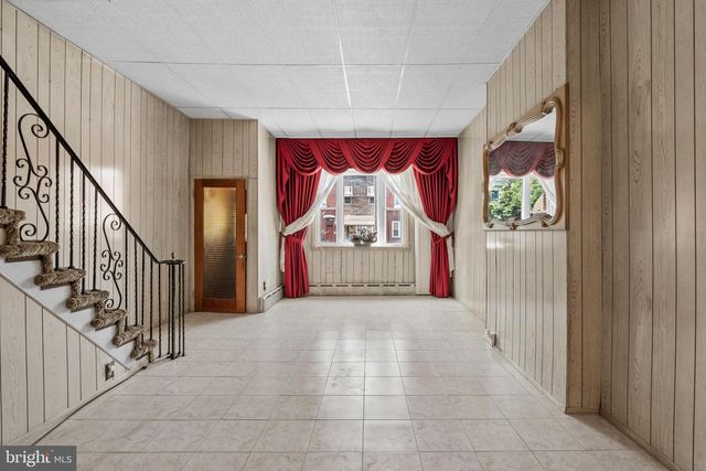 1147 SNYDER AVE, Philadelphia, PA 19148