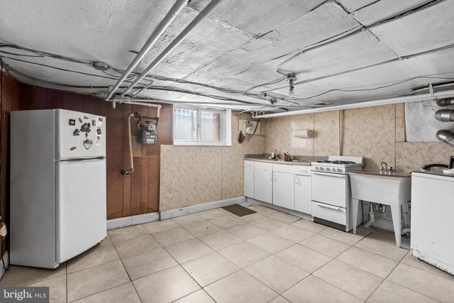 1147 SNYDER AVE, Philadelphia, PA 19148