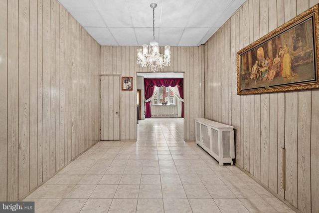 1147 SNYDER AVE, Philadelphia, PA 19148