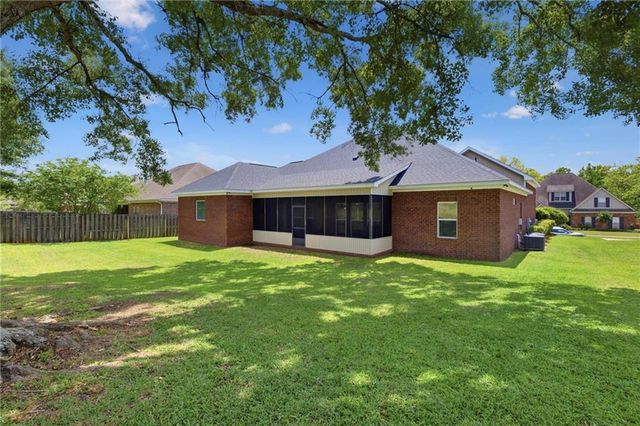 9290 Pecan Grove Drive, Mobile, AL 36695