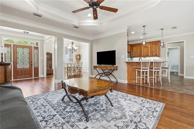 9290 Pecan Grove Drive, Mobile, AL 36695