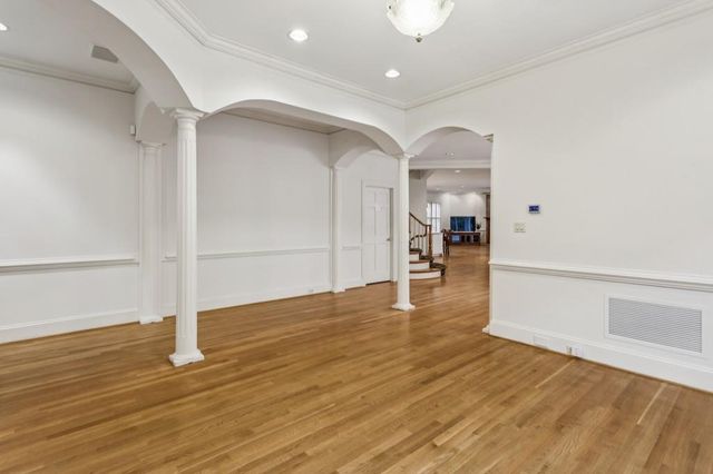 1065 Arbor NE Trace, Atlanta, GA 30319