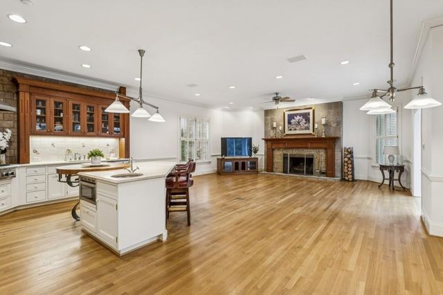 1065 Arbor NE Trace, Atlanta, GA 30319