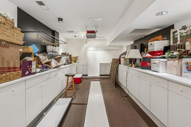 1065 Arbor NE Trace, Atlanta, GA 30319