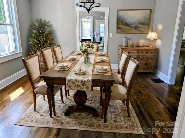 933 W Warren Street W W, Shelby, NC 28150