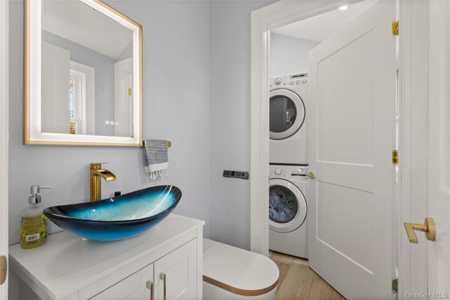 272 Ocean Avenue, Islip, NY 11751