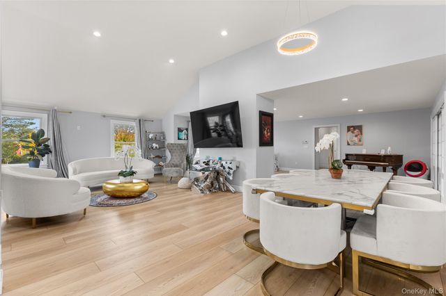 272 Ocean Avenue, Islip, NY 11751