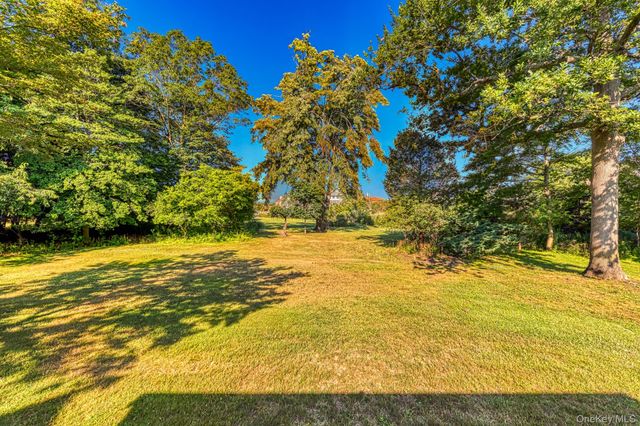 272 Ocean Avenue, Islip, NY 11751