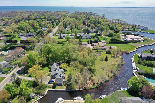 272 Ocean Avenue, Islip, NY 11751