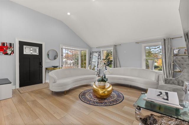 272 Ocean Avenue, Islip, NY 11751